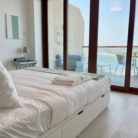 Palm Jumeirah Upgraded & Cozy Boutique Apartment ดูไบ ภายนอก รูปภาพ